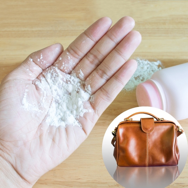 Loại bỏ mùi hôi túi da với phấn rôm